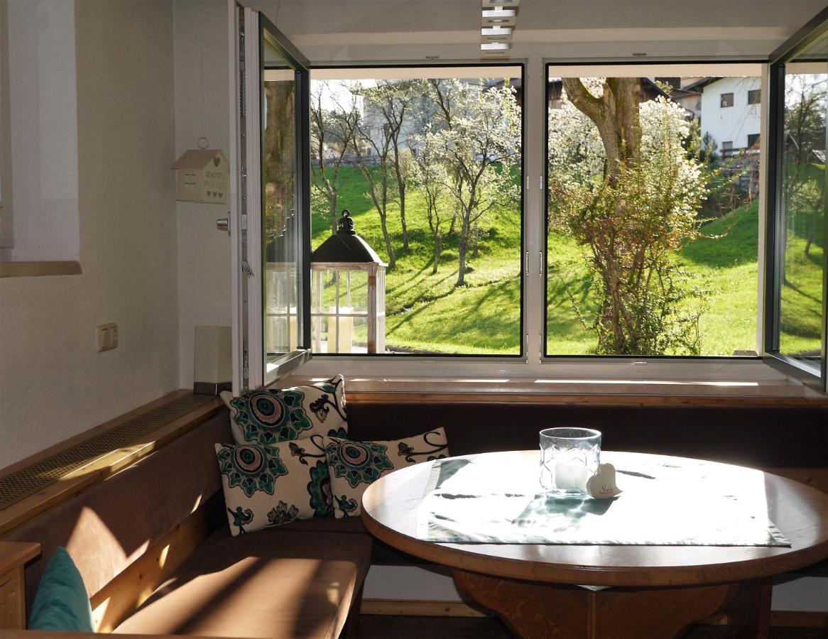 Haus Schmid Apartment Tobadill ภายนอก รูปภาพ